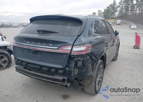 2022 Lincoln Nautilus Reserve z USA, uszkodzony, nr VIN 2LMPJ6K90NBL05174